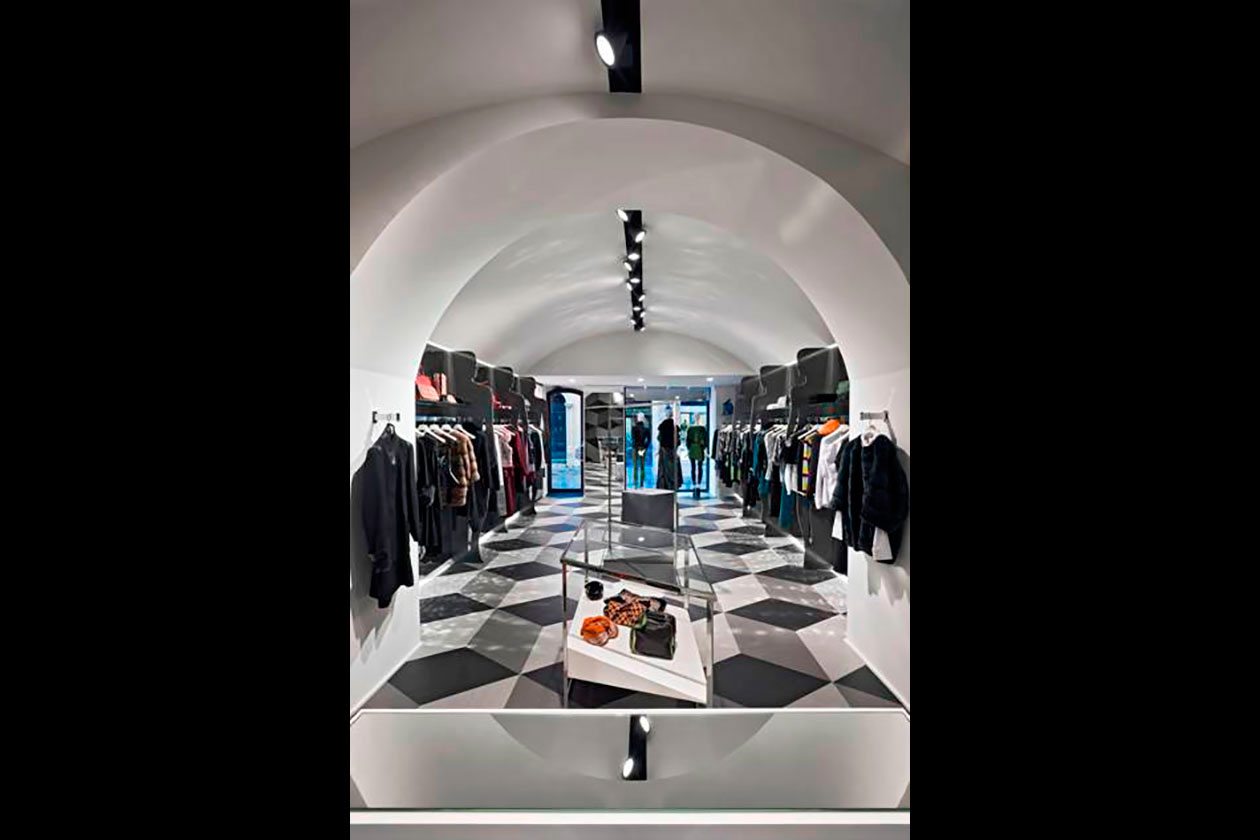 WHO*S WHO inaugura il nuovo store nel cuore di Roma