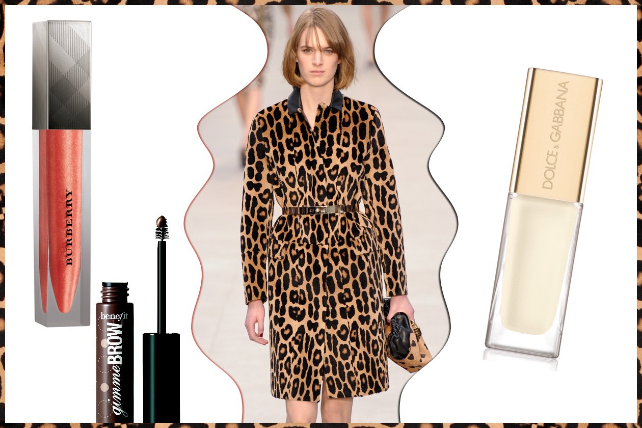 TOTAL LOOK: animalier all over. Focus sullo sguardo: sopracciglia in evidenza (Burberry – Benefit – Burberry Beauty – Dolce&Gabbana)