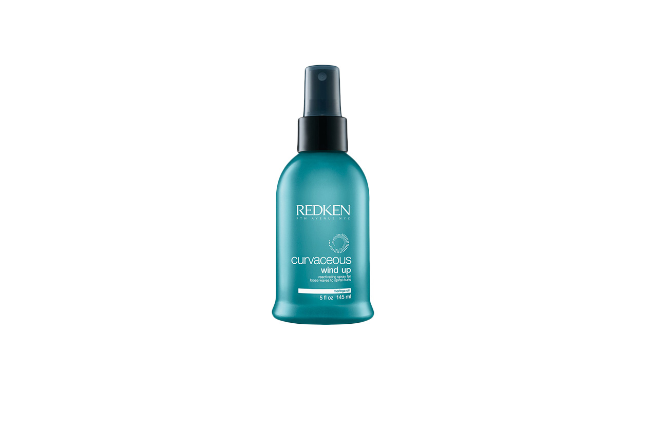 Beauty Rose Huntington Whiteley Redken Curvaceous Wind up reactivating spray for loose waves