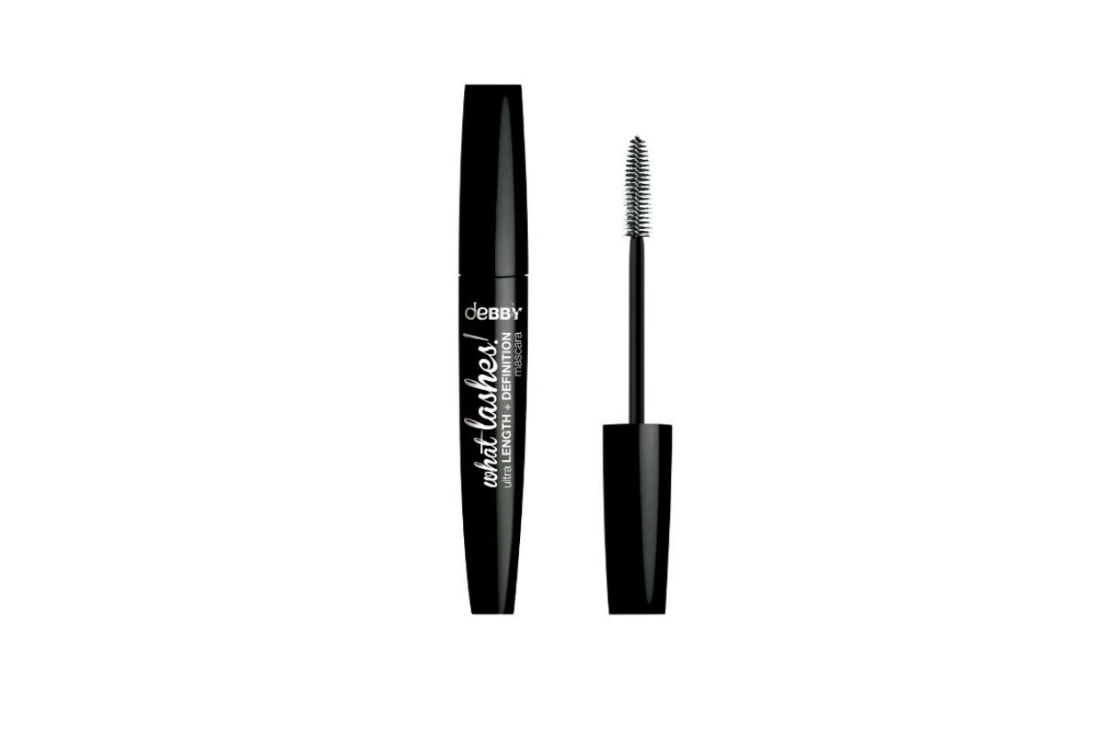 Nero intenso ipercoprente con il Mascara what lashes!Ultra Length+definition di deBBy