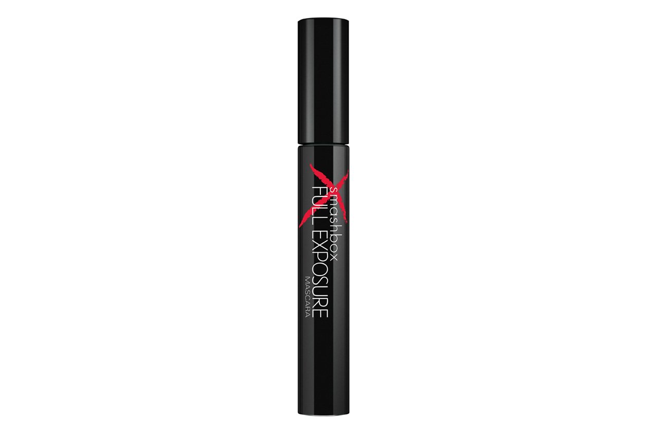 Passano poche passate con il Full Exposure Mascara in Jet Black di Smashbox