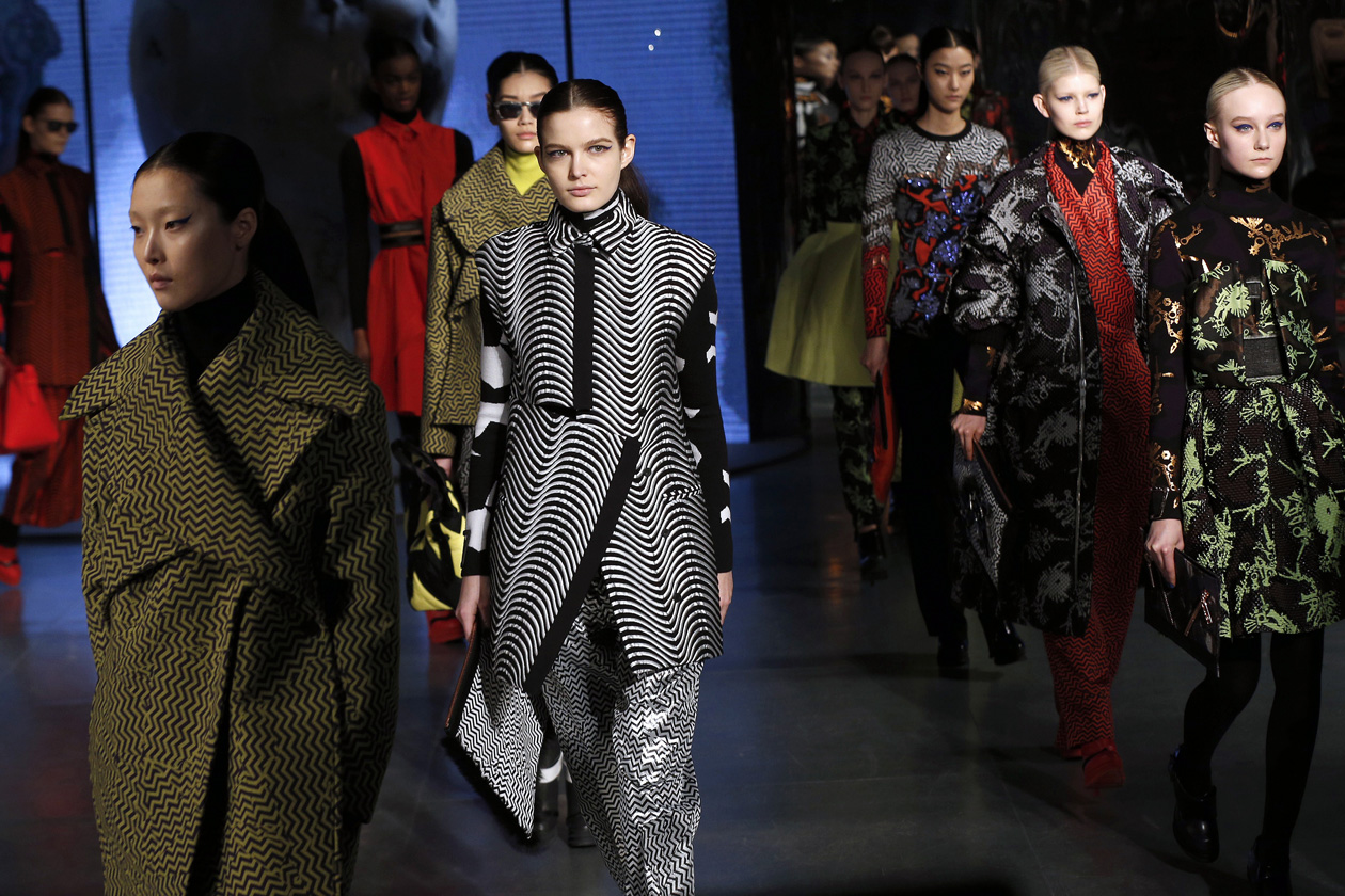 Kenzo: volumi 3D e lo zampino di David Lynch