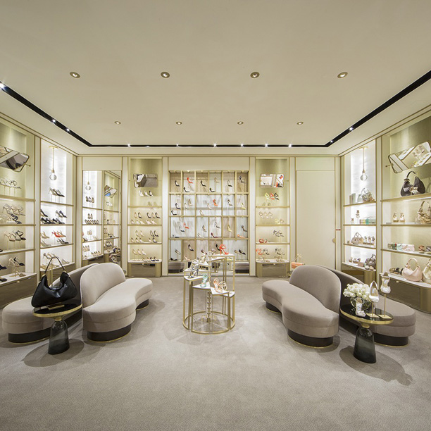 Jimmy Choo riapre lo storico store a Beverly Hills