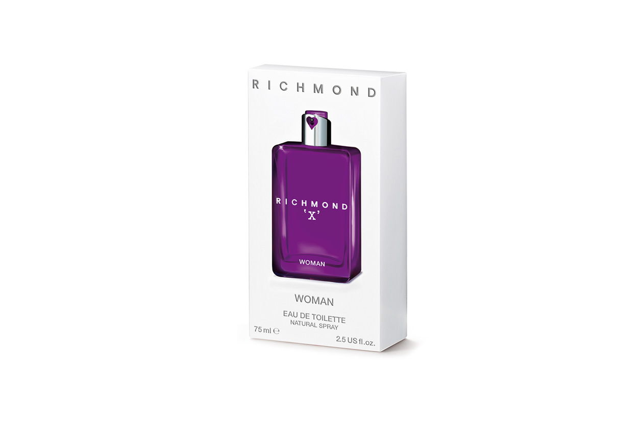 Dal design futuristico, Richmond X Woman è un profumo esuberante