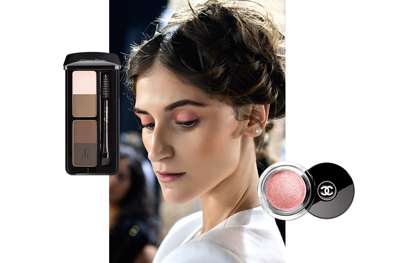 FOCUS SOPRACCIGLIA E MAKE UP SUI TONI DEL ROSA: look dalla sfilata di Angelo Marani. Make up: Guerlain – Chanel