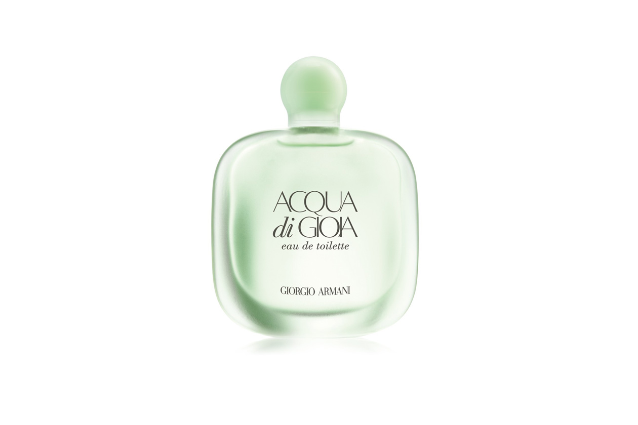 IMMERSE NELLA NATURA: è ispirata all’acqua, all’aria e alla luce, come fonte di gioia e di giovinezza Acqua di Gioia Eau de Toilette di Giorgio Armani