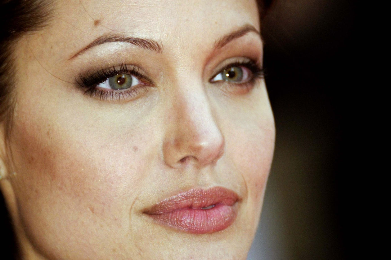 Nel 2003 è il momento Tomb Raider: Angelina è al massimo della forma