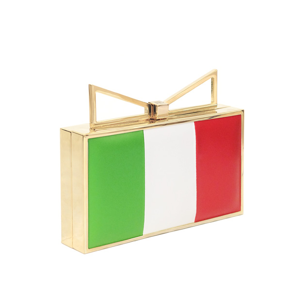 Sara Battaglia inaugura lo shop online e la nuova clutch Lady MItaly