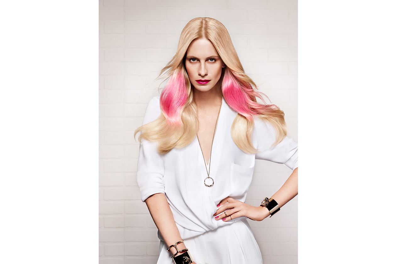 Beauty Hairstyle Splashlight – Pink Splashlight by L’Oréal Professionnel, Poppy Delevingne