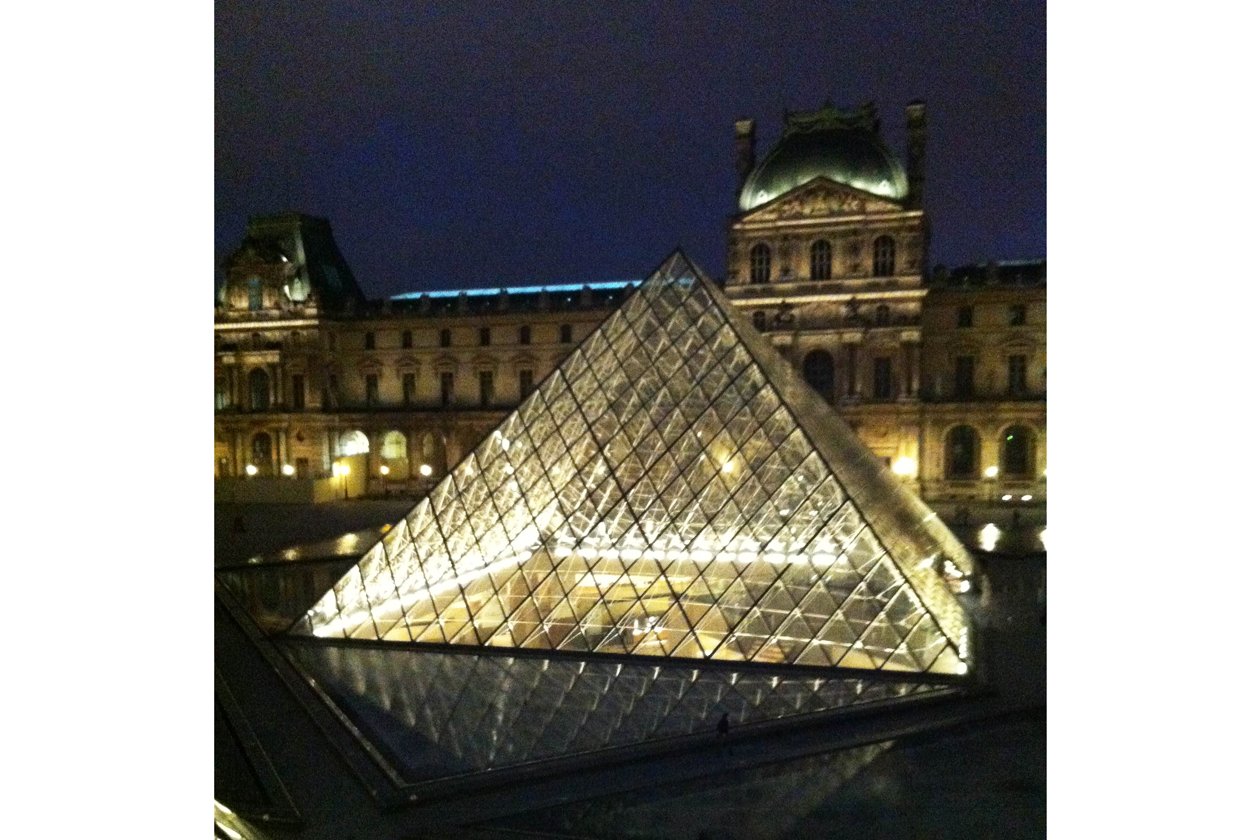 Louvre by night