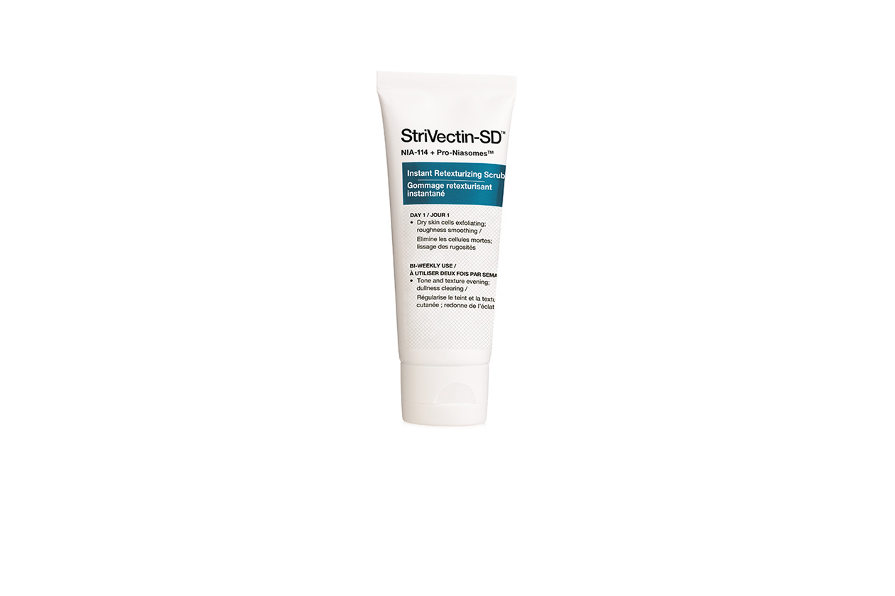 Idrata e combatte le rughe lo Instant Retexturing Scrub di Strivectin-SD