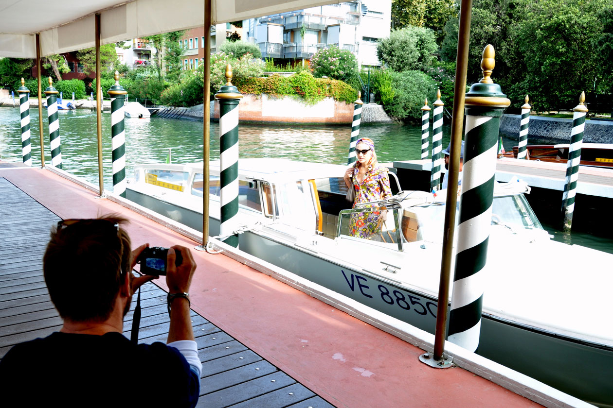 Le foto backstage in esclusiva di Mia Moretti