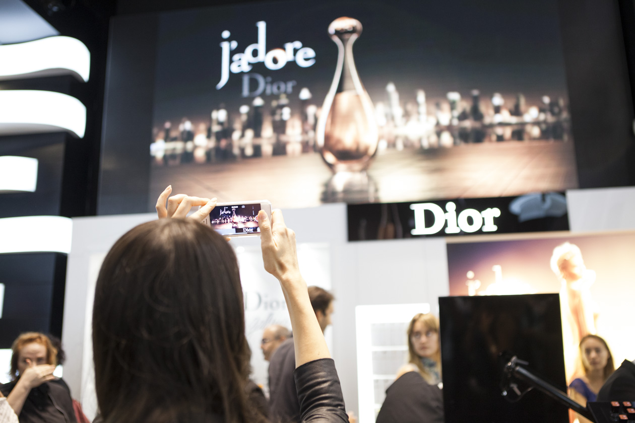 Follow on Instagram: #DiorJadore.