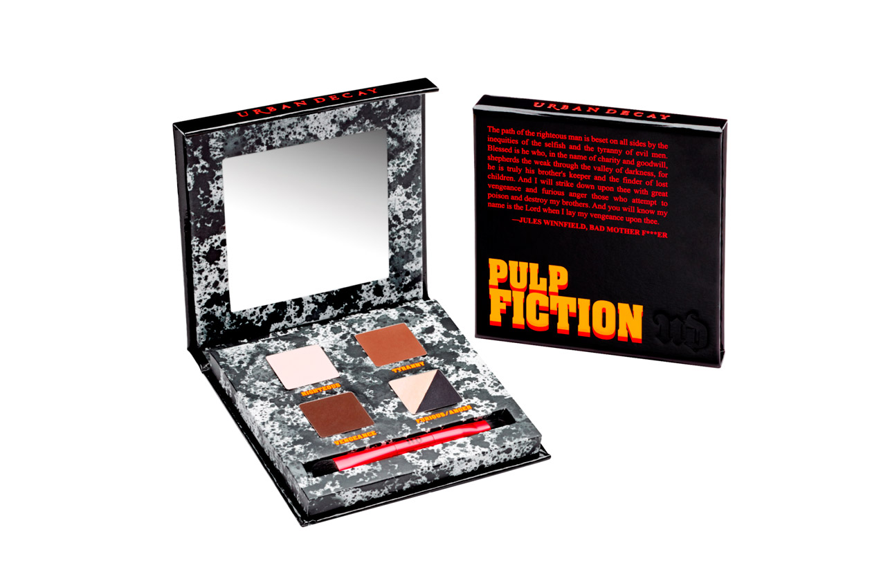 La Palette Pulp Fiction di Urban Decay ricrea il look di Mia attraverso cinque tonalità di ombretto facilmente sfumabili