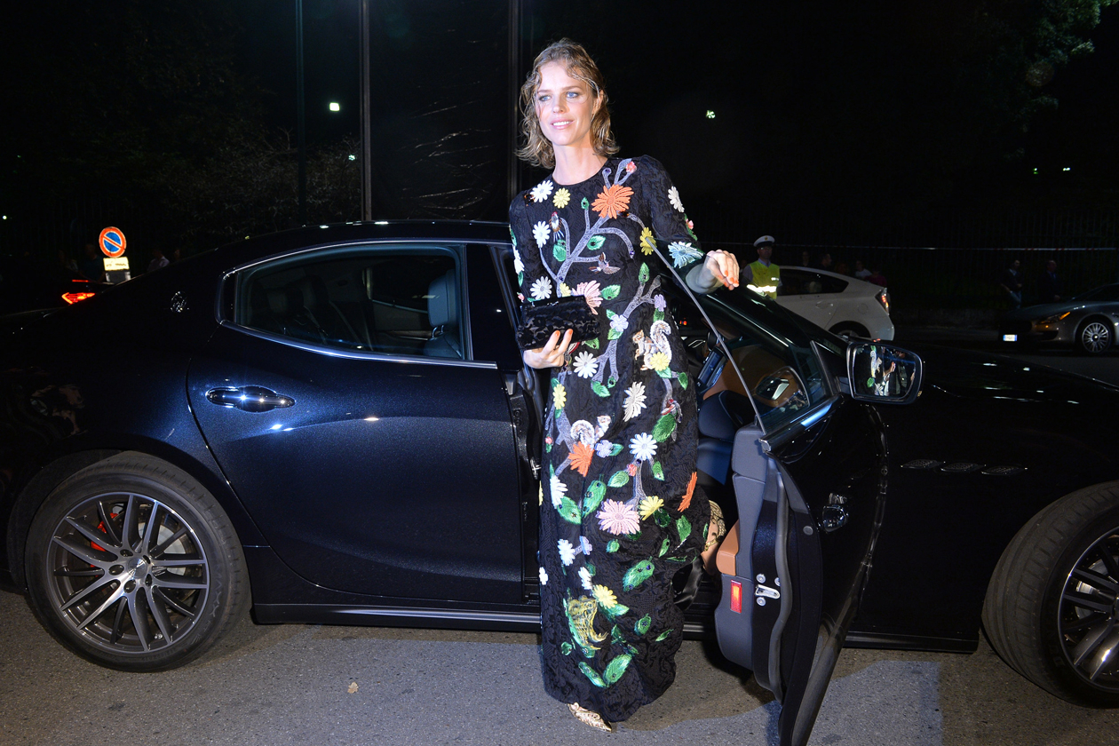 Maserati partner ufficiale della mostra “Vogue Archive Celebrating 50th Anniversary of Fashion” Eva Herzigova (2)