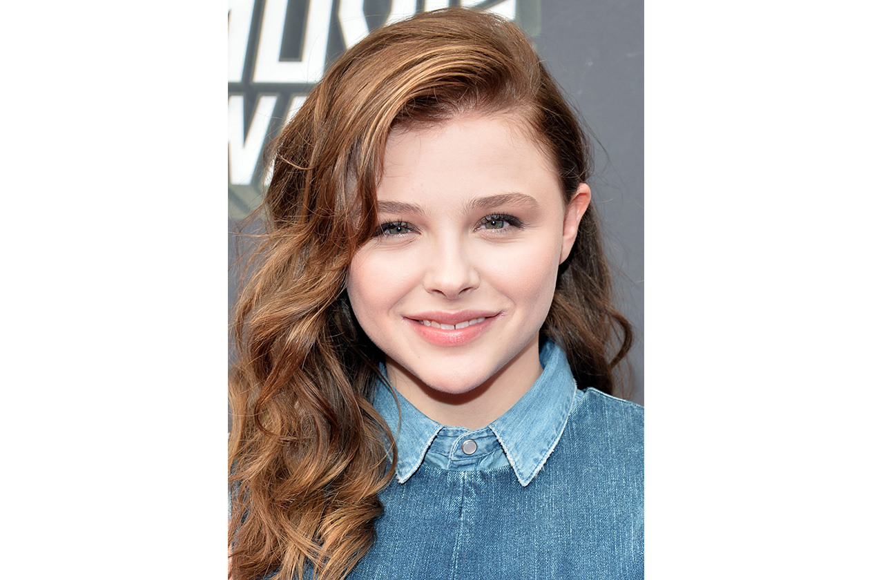 Chloë Grace Moretz: onde con riga laterale