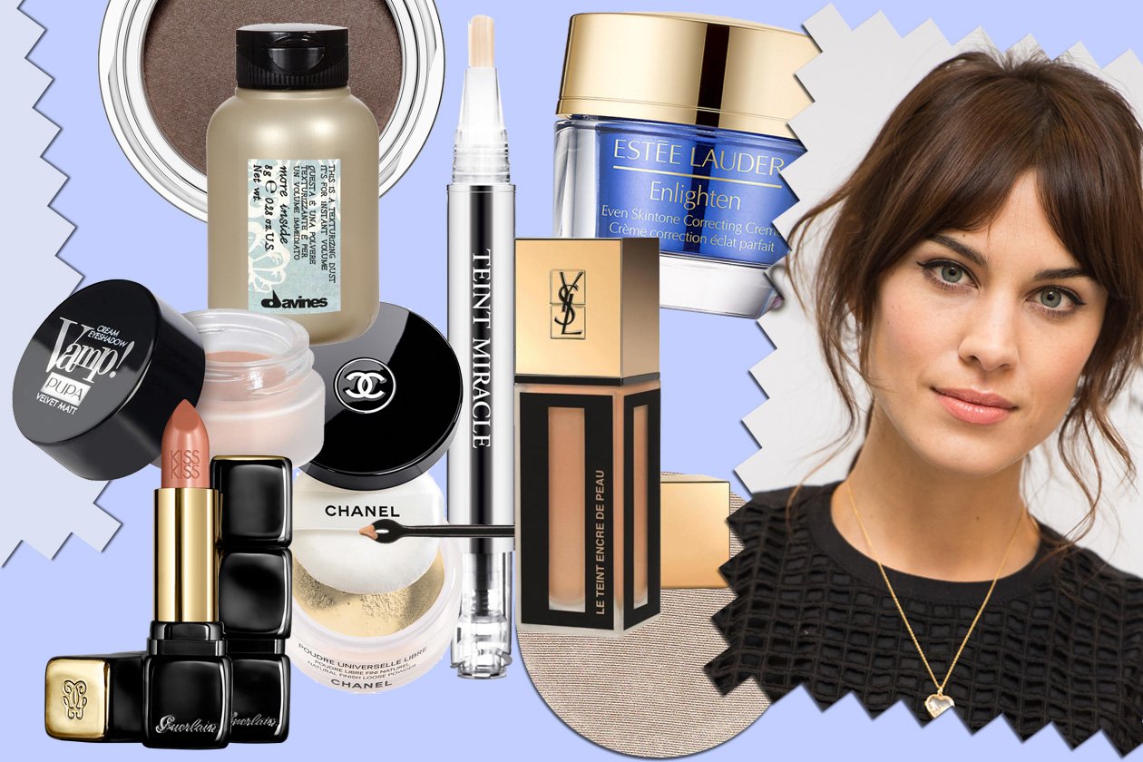 Alexa Chung: make up con eyeliner e labbra nude luminose