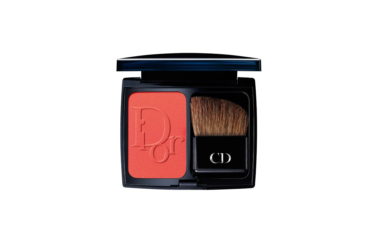 Emily Kinney beauty look: Dior Diorblush Redissimo