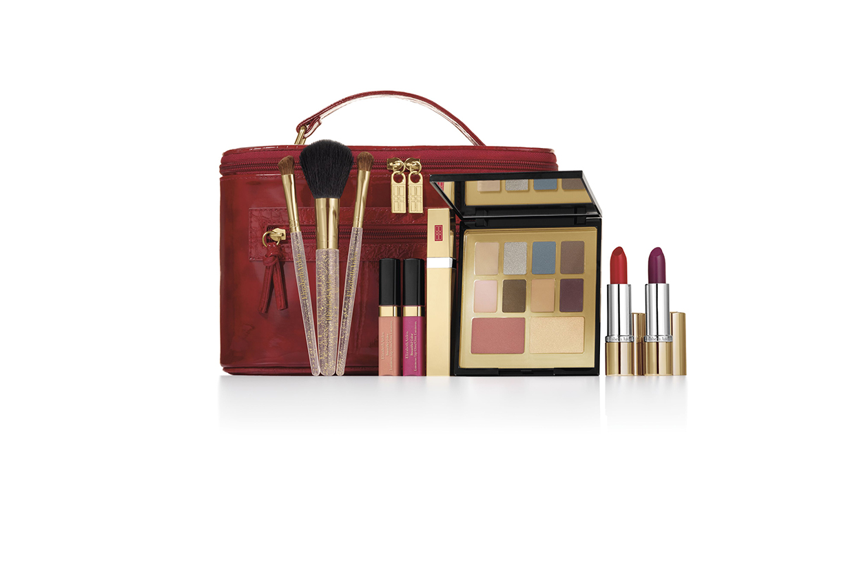 HOLIDAY BLOCKBUSTER BY ELIZABETH ARDEN