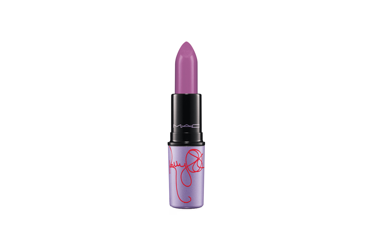 Labbra lilla: Kelly Osbourne per MAC Cosmetics Dodgy Girl
