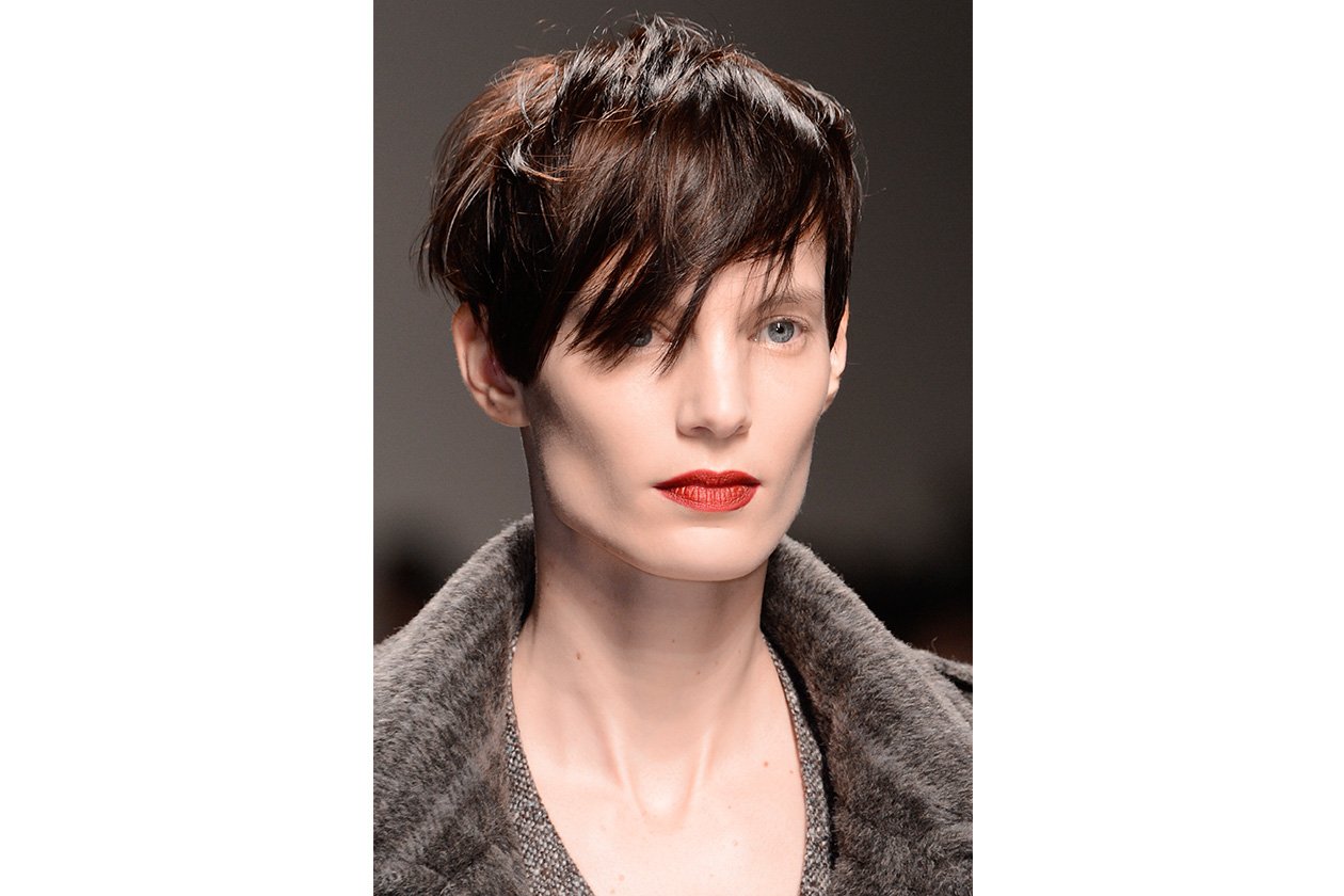 Pixie cut: la frangia di Max Mara