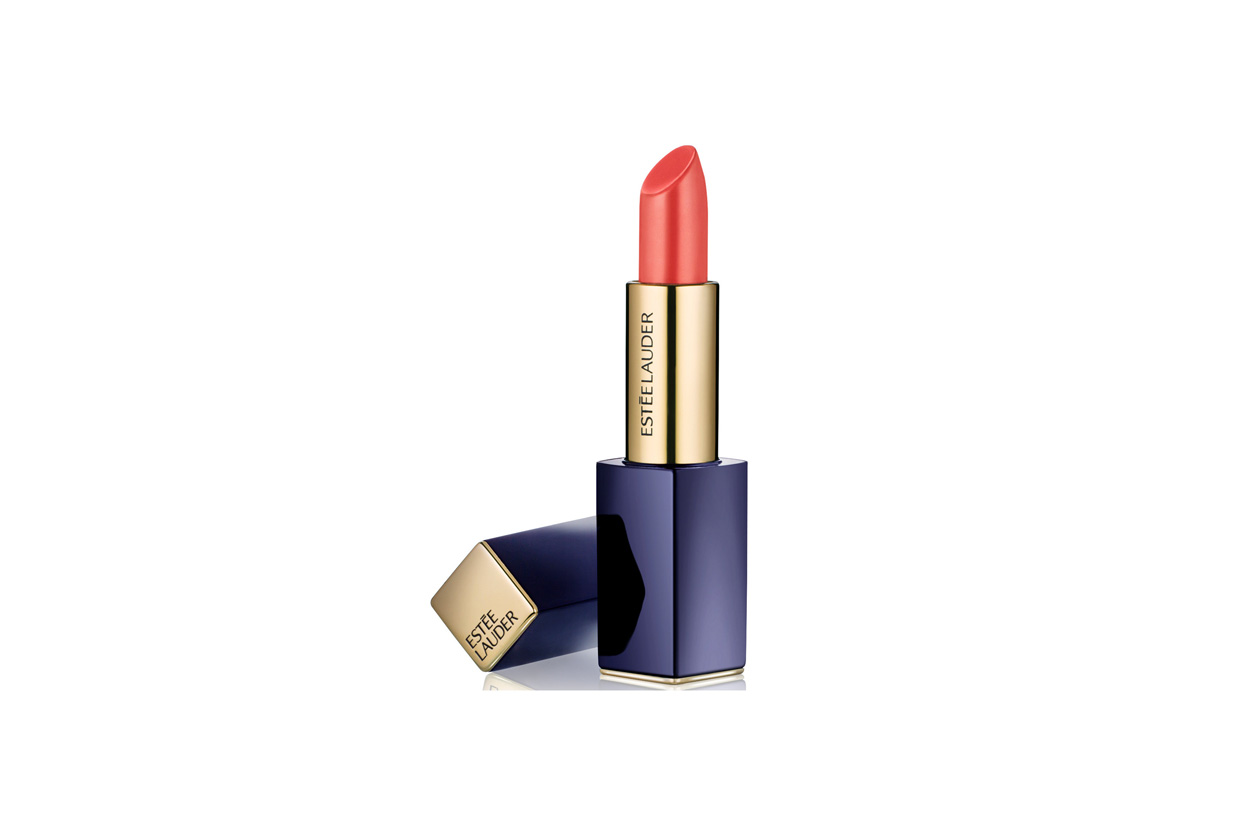 Pure Color Envy Lipstick in Coral di Estée Lauder