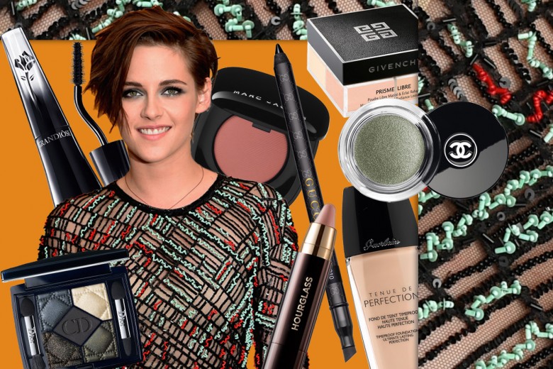 Kristen Stewart beauty look: smokey eyes verde e rossetto nude