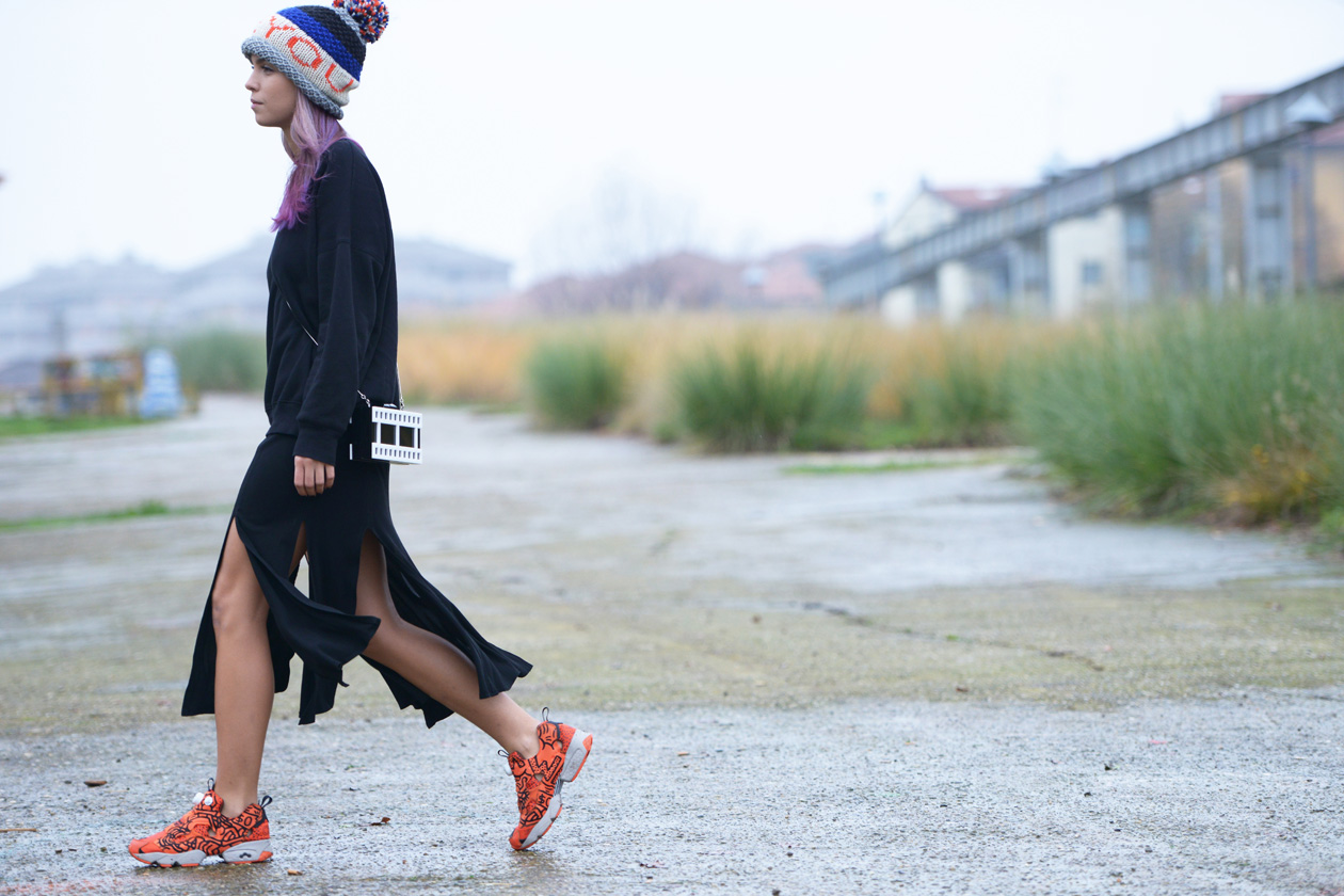 CAROLA BERNARD by GIANLUCA SENESE cappello zara, felpa acne, vestio vintage, scarpe reebok