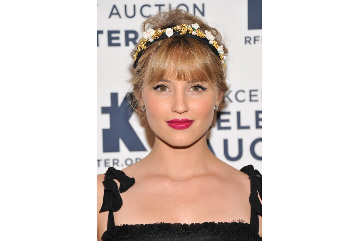 Dianna Agron beauty look: rossetto rosa e linea di eyeliner