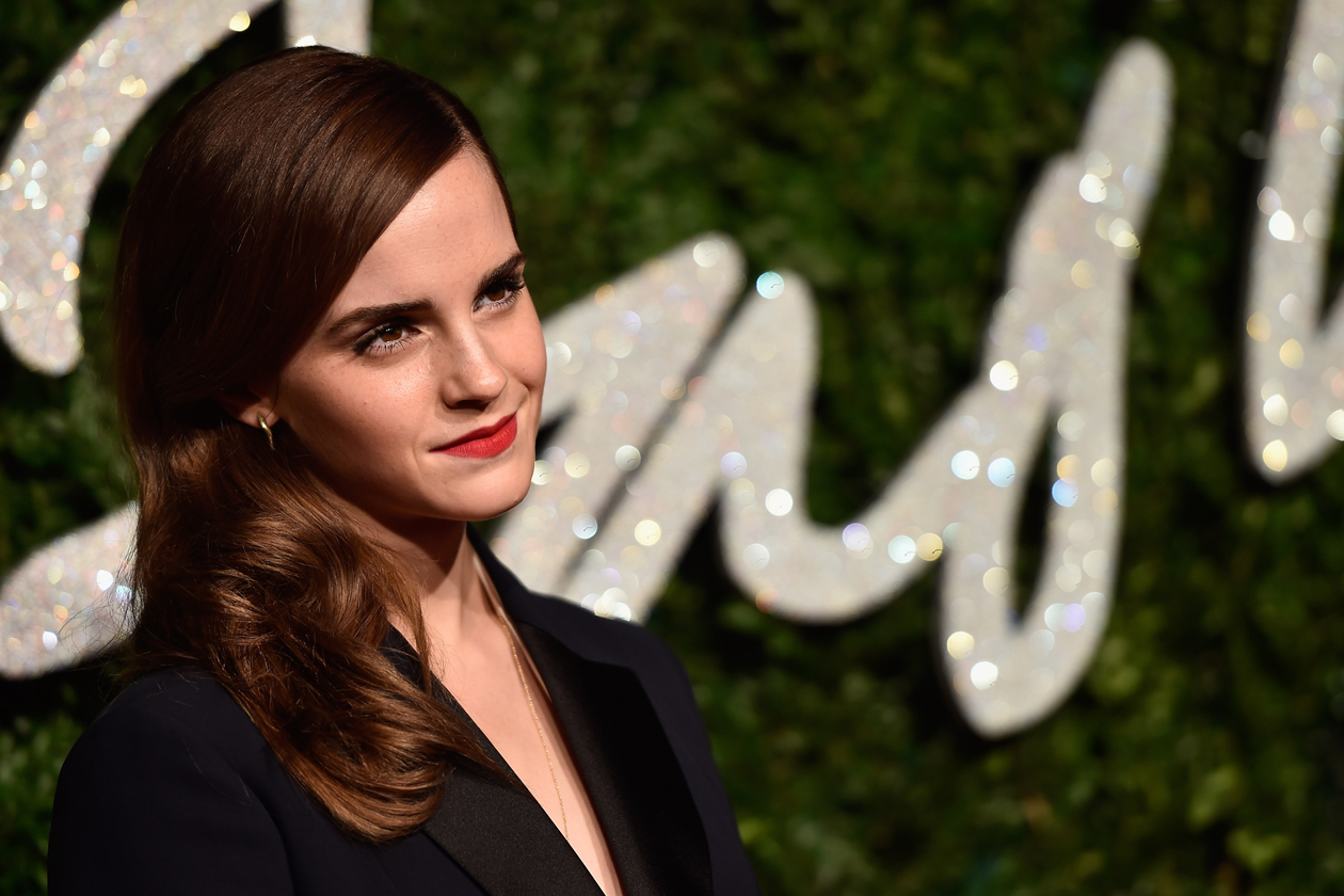 Emma Watson: raccolti su un lato