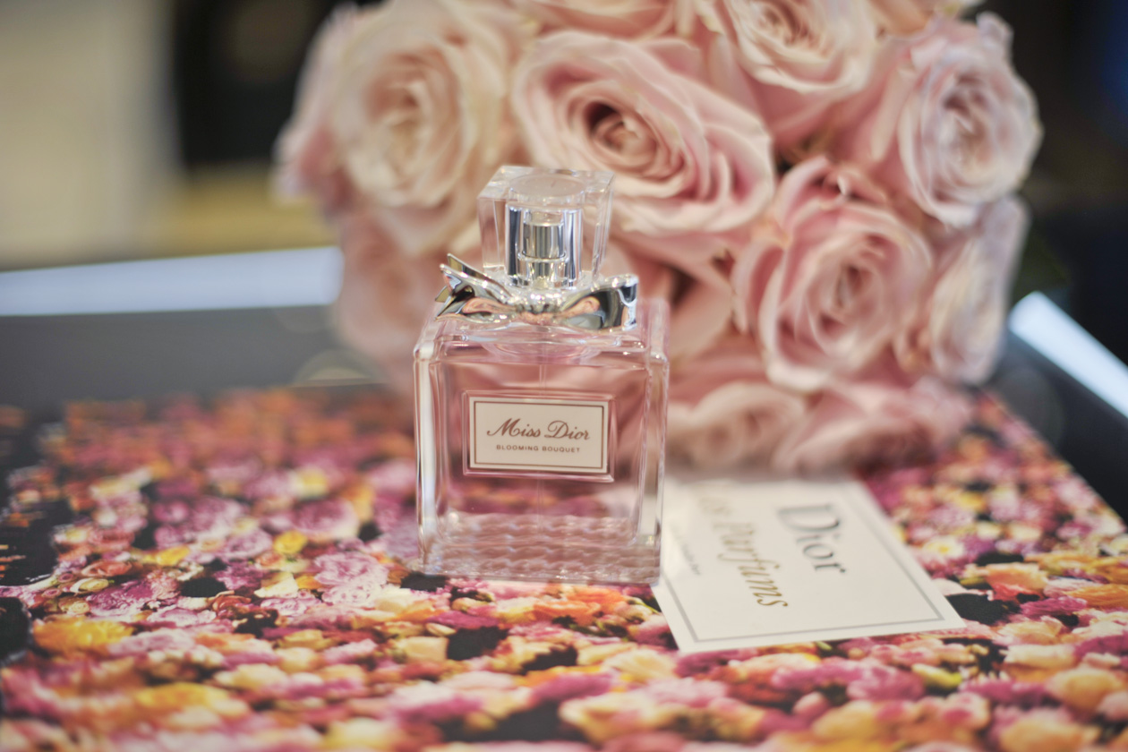 MISS DIOR, PETALI DI ROSA E MOOD ROMANTICO