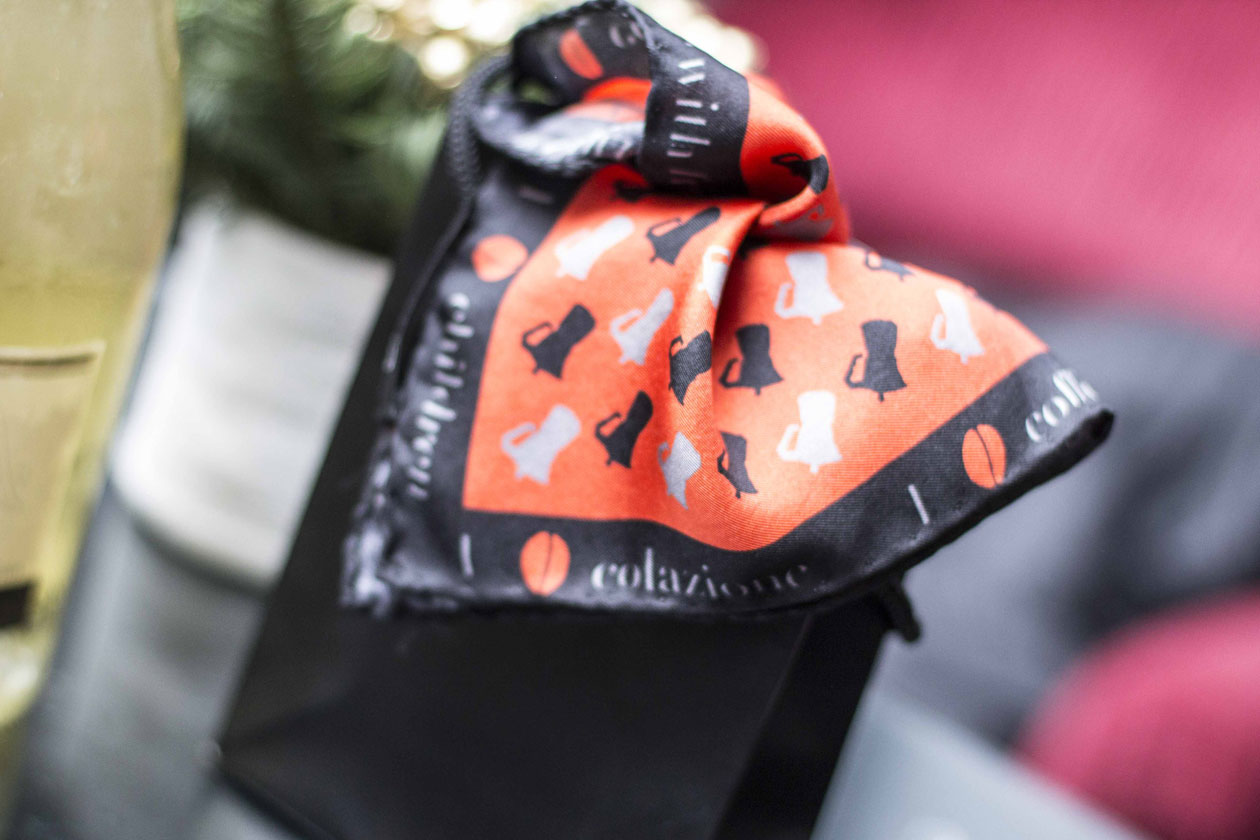La limited edition di Alessandro Enriquez per Ferrucci Milano a sostegno di Orphanaid