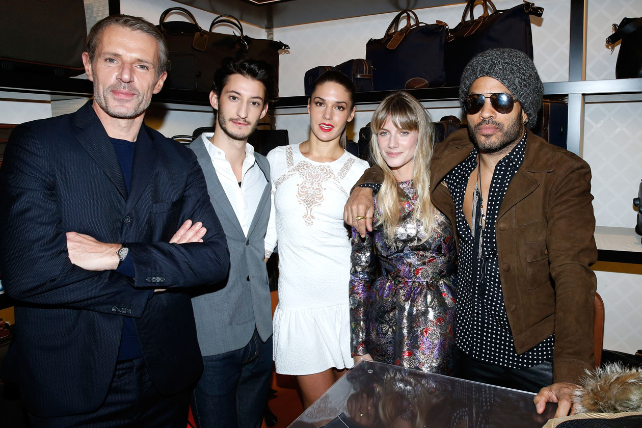 Longchamp apre la nuova boutique sugli sugli Champs-Elysees