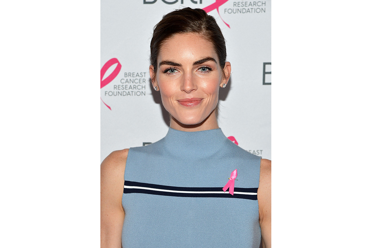 Hilary Rhoda beauty look: sguardo nude