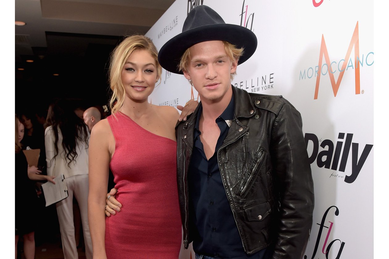 gig hadid e cody simpson