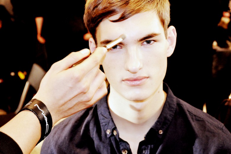N.21 Autunno/Inverno Uomo 2015-16: il backstage make up & hair