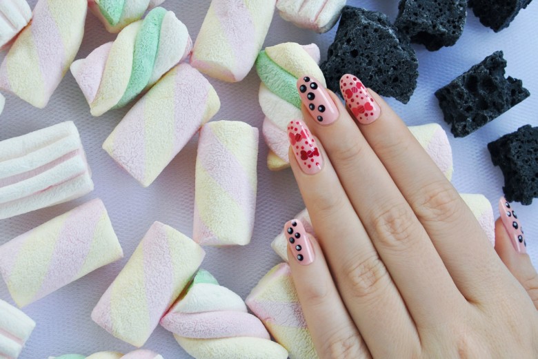 Le Nail Art delle Feste 2014-15 proposte da Non solo Kawaii e Grazia.it