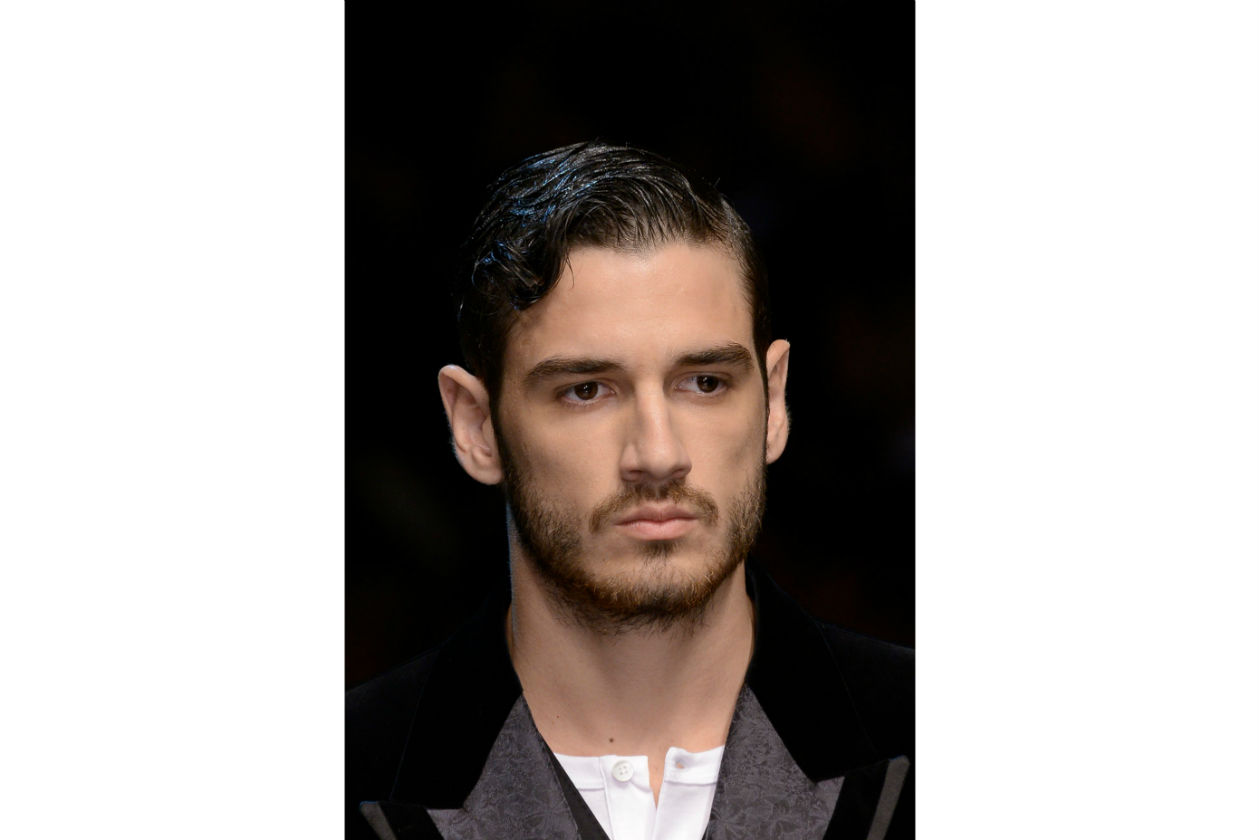 BAFFI: l’Autunno/Inverno 2015-16 vede i baffi protagonisti assoluti. Da soli o con la barba (Dolce&Gabbana)