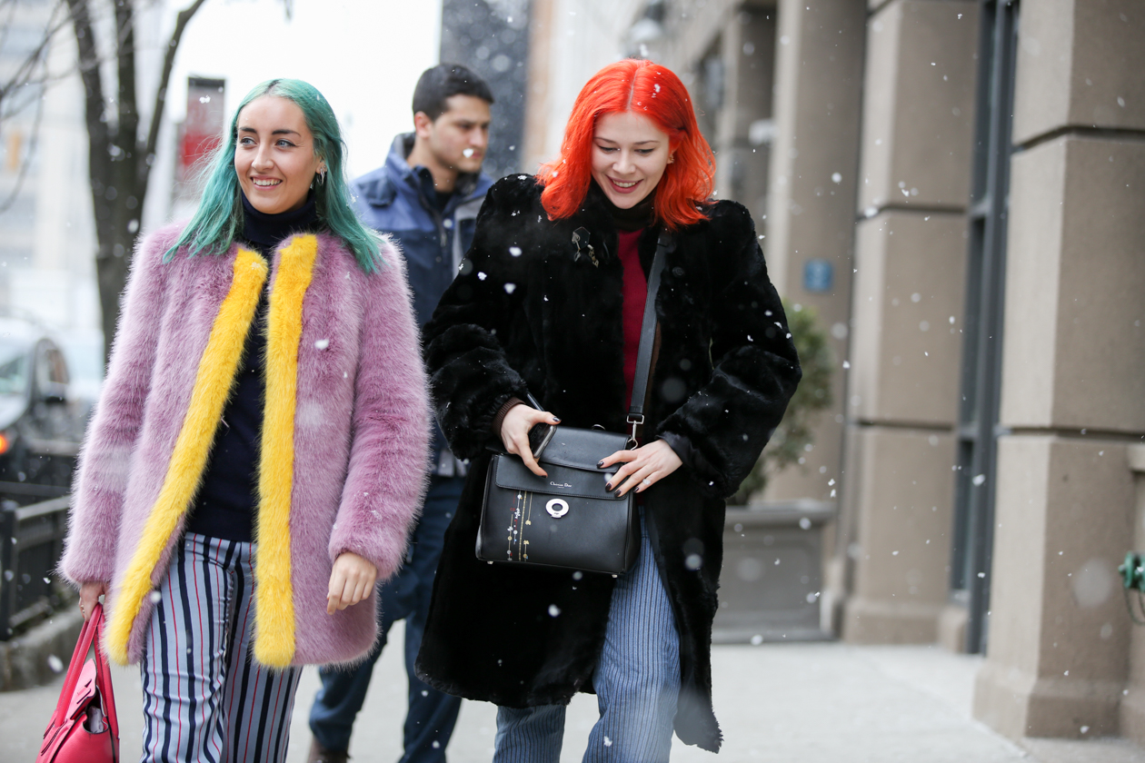 Capelli colorati: le tendenze dallo street style