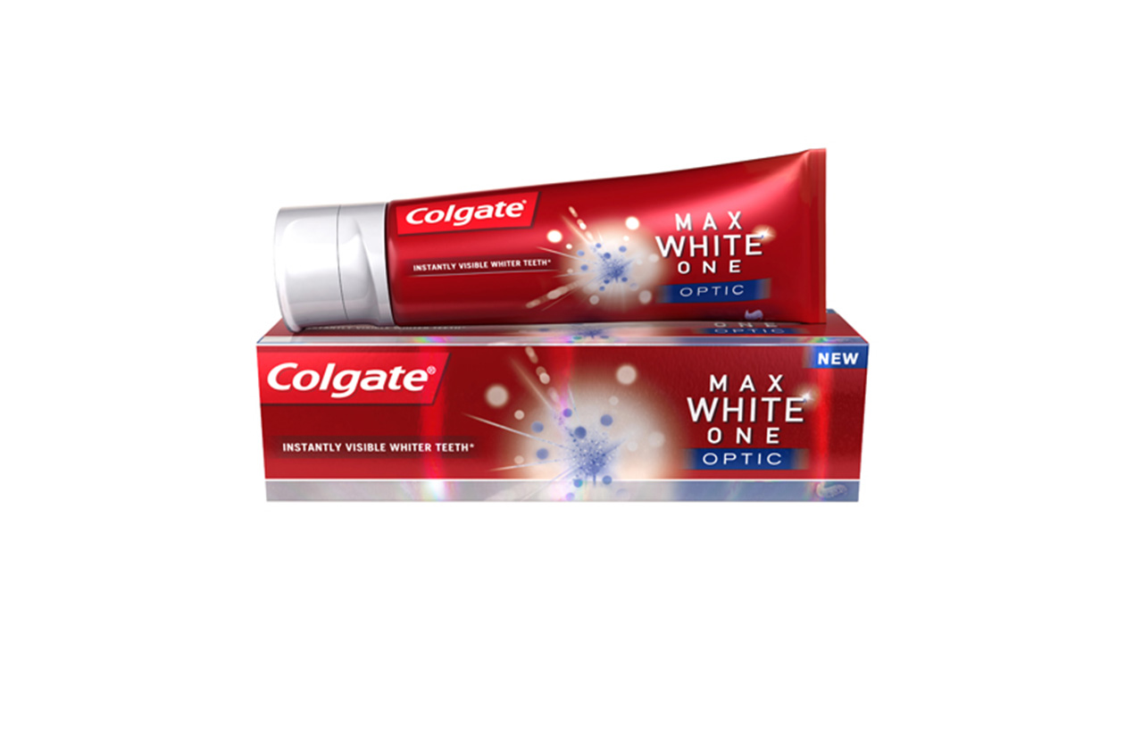 Come avere denti più bianchi: Colgate Max White One Optic