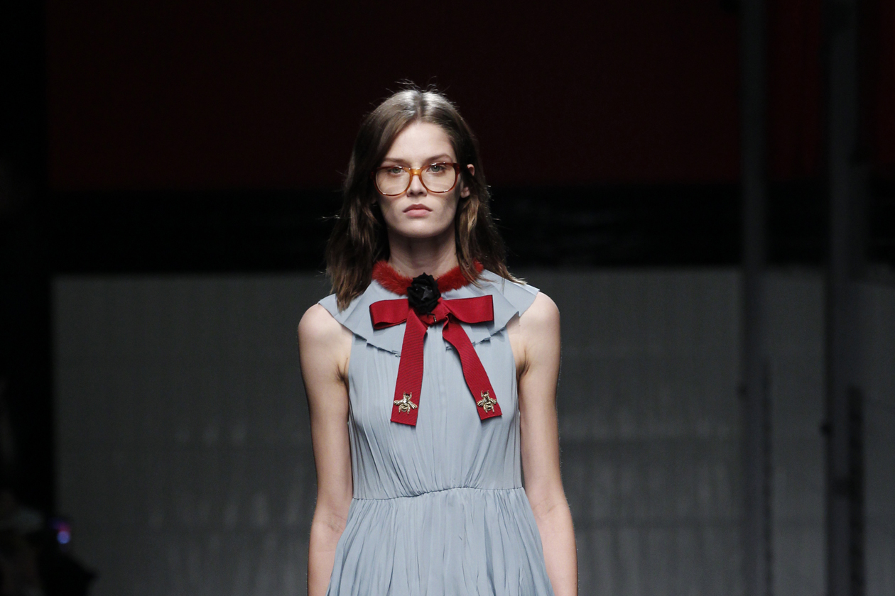 Gucci Autunno/Inverno 2015-16: long bob con riga centrale