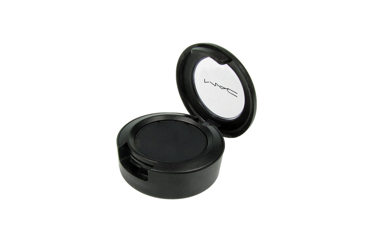 MAC Cosmetics Eyeshadow Carbon