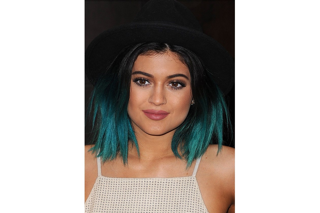 SIGNATURE BEAUTY LOOK: KYLIE JENNER