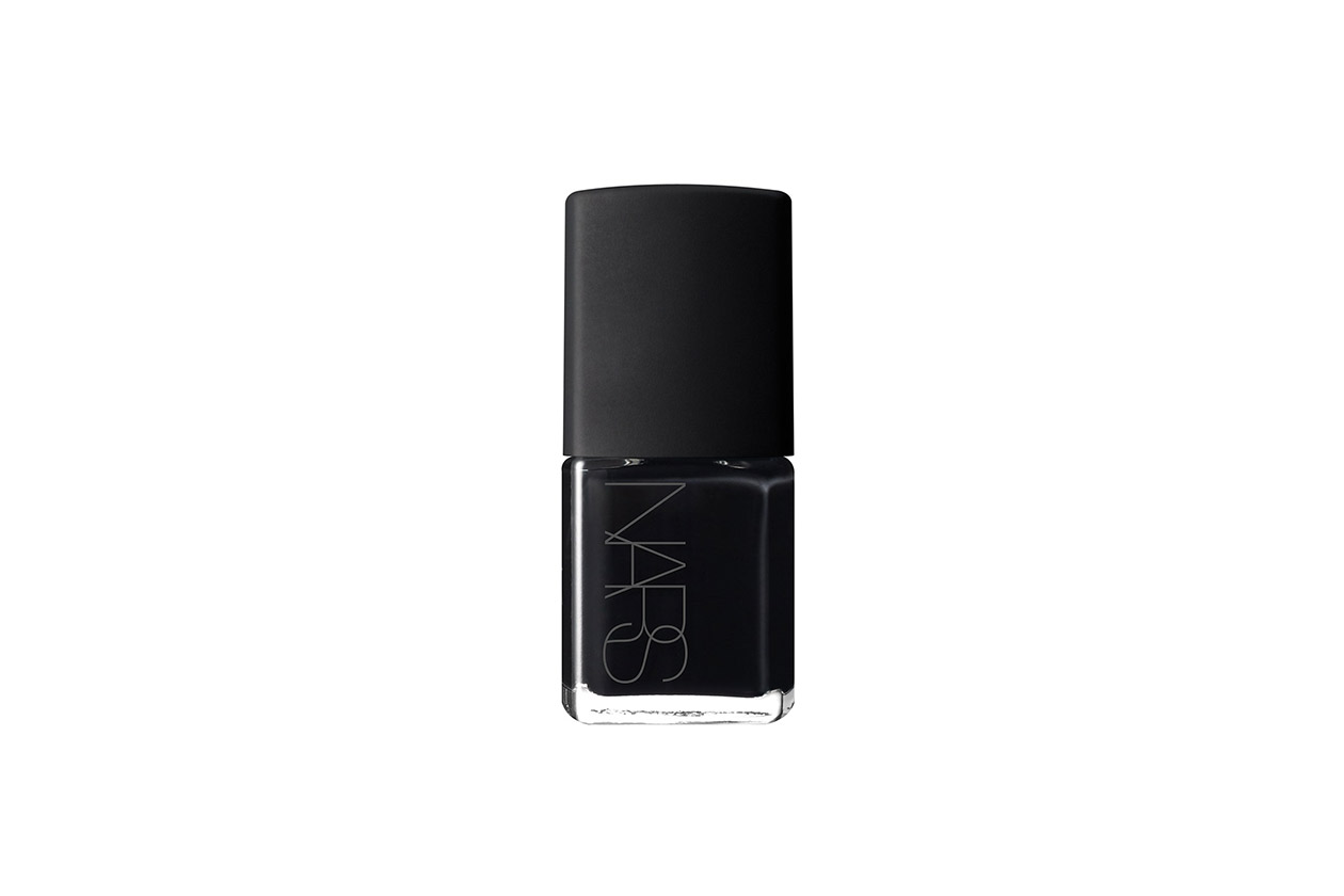 Smalti scuri: NARS Back Room Nail Polish