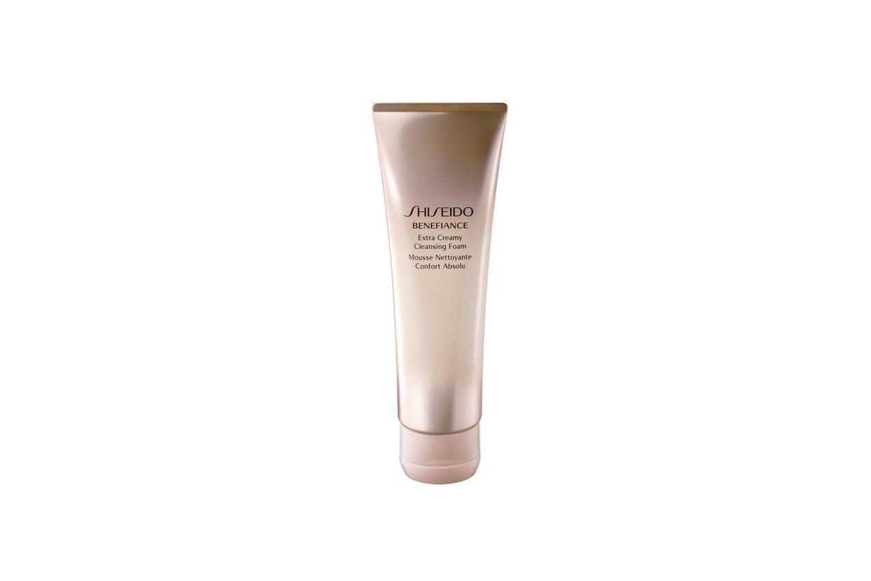 Step 1 – Preparare: Shiseido Extra Creamy Cleansing Foam