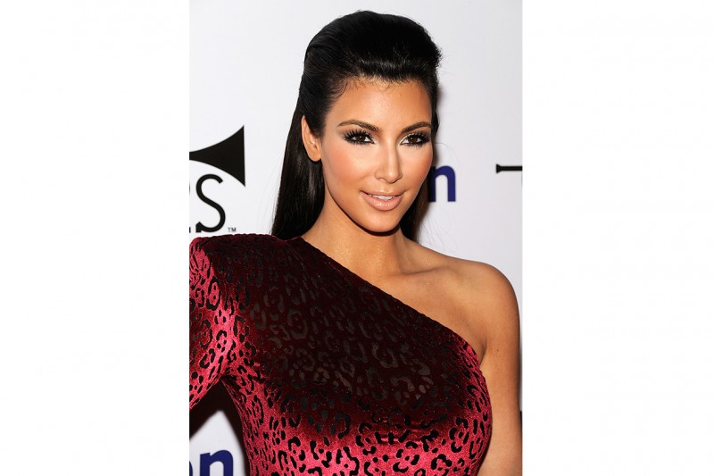 Volume nella parte anteriore: nel 2009 Kim Kardashian anticipa una tendenza che esploderà nel biennio successivo
