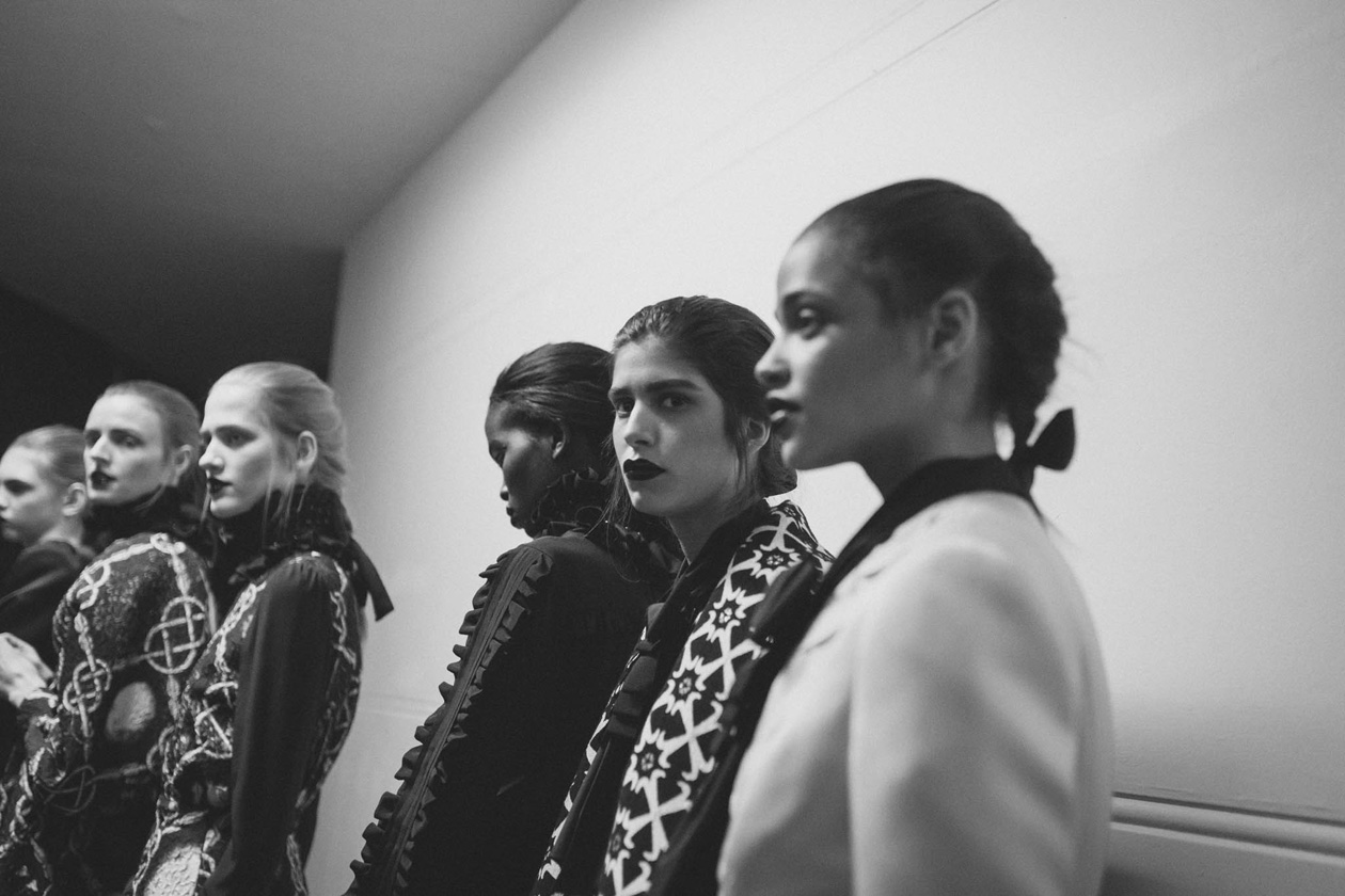 backstage giles 07588@2x