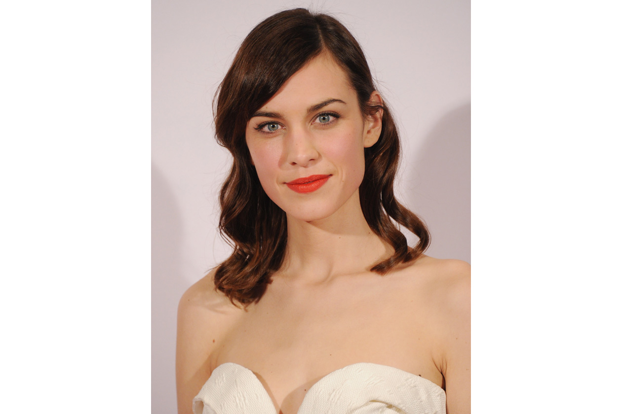 Alexa Chung capelli: acconciatura vintage