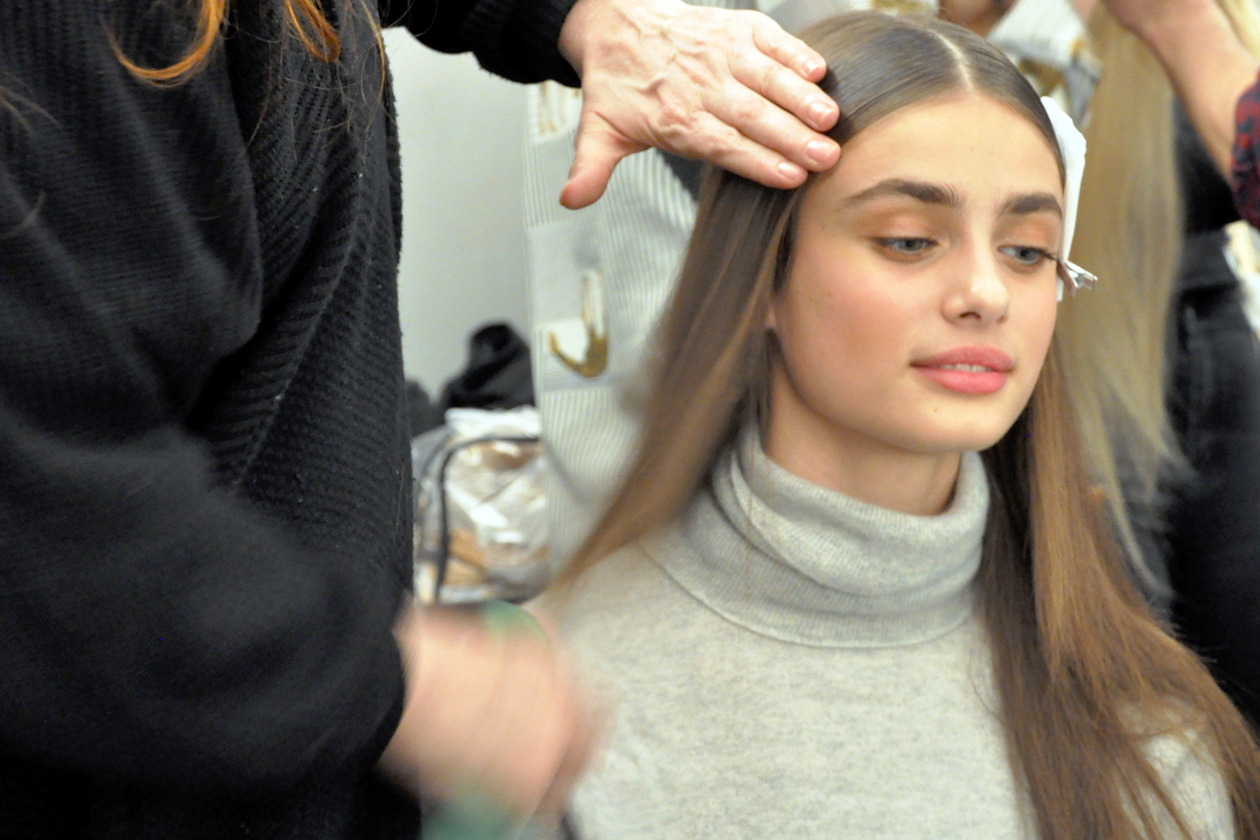 BACKSTAGE EMILIO PUCCI A/I 2015-16: EMMANUELLE INSPIRED BEAUTY LOOK