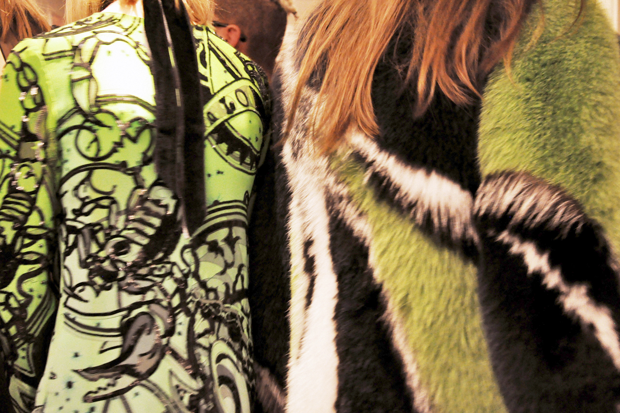 BACKSTAGE EMILIO PUCCI A/I 2015-16: GREEN, WHITE AND BLACK